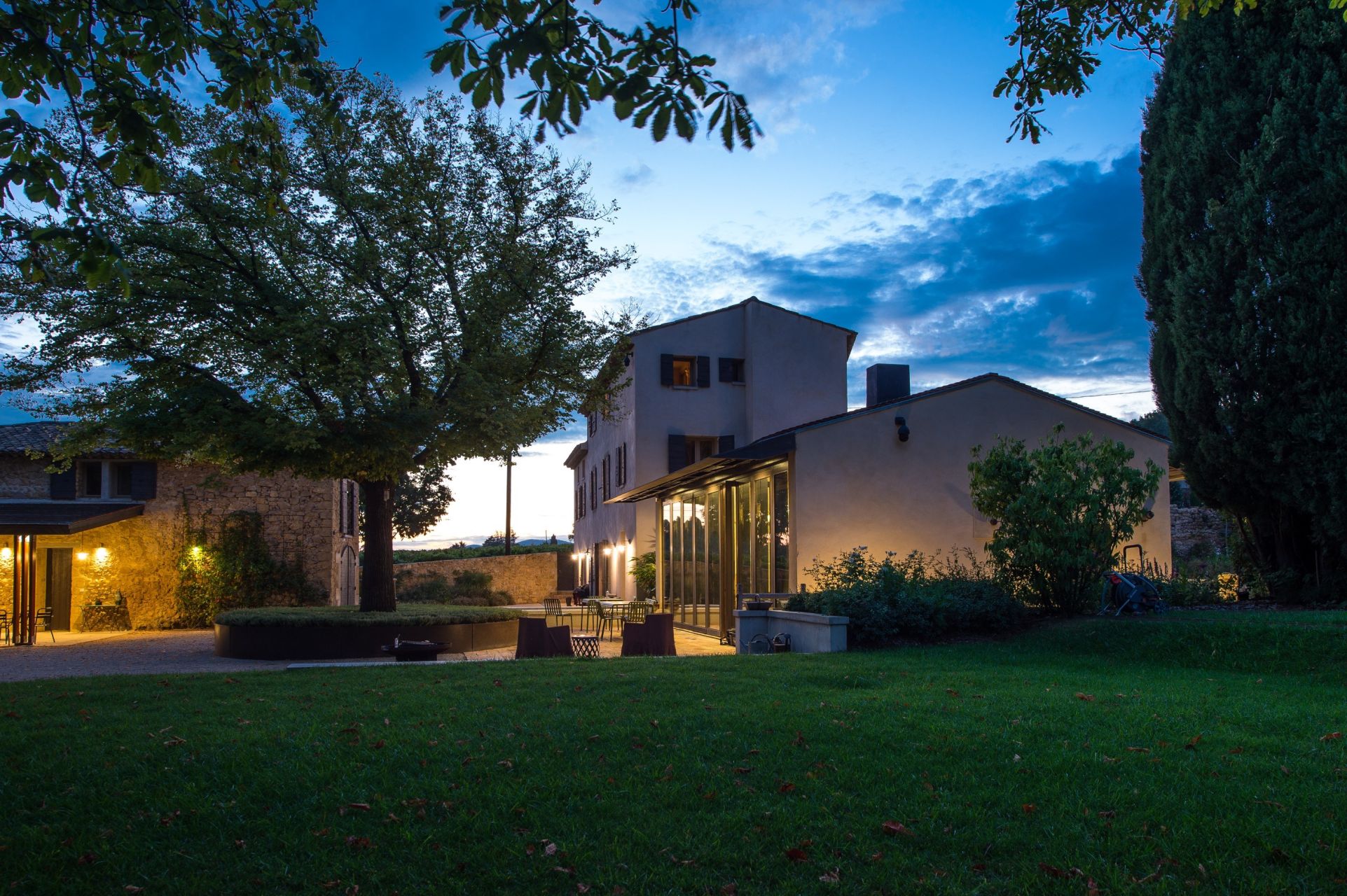 maison de luxe 12 Pièces en vente sur VAUGINES (84160)