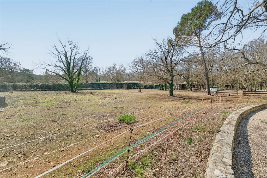 villa de luxe 6 Pièces en vente sur TOURRETTES (83440)