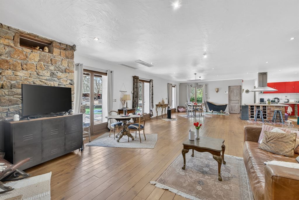 villa de luxe 6 Pièces en vente sur TOURRETTES (83440)