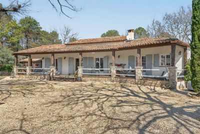 Vente Villa de luxe Tourrettes 6&nbsp;Pièces 173&nbsp;m²