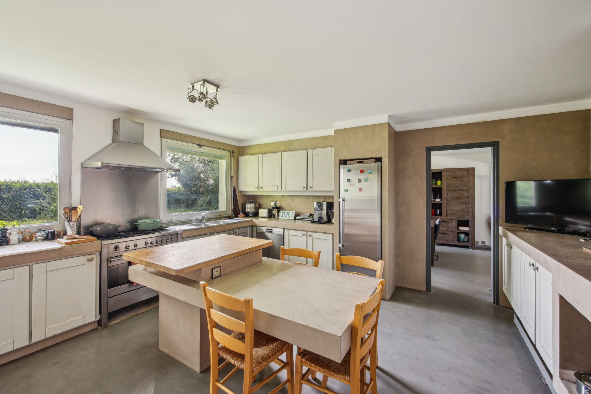 architect's house 10 Rooms for sale on CHEVREUSE (78460)