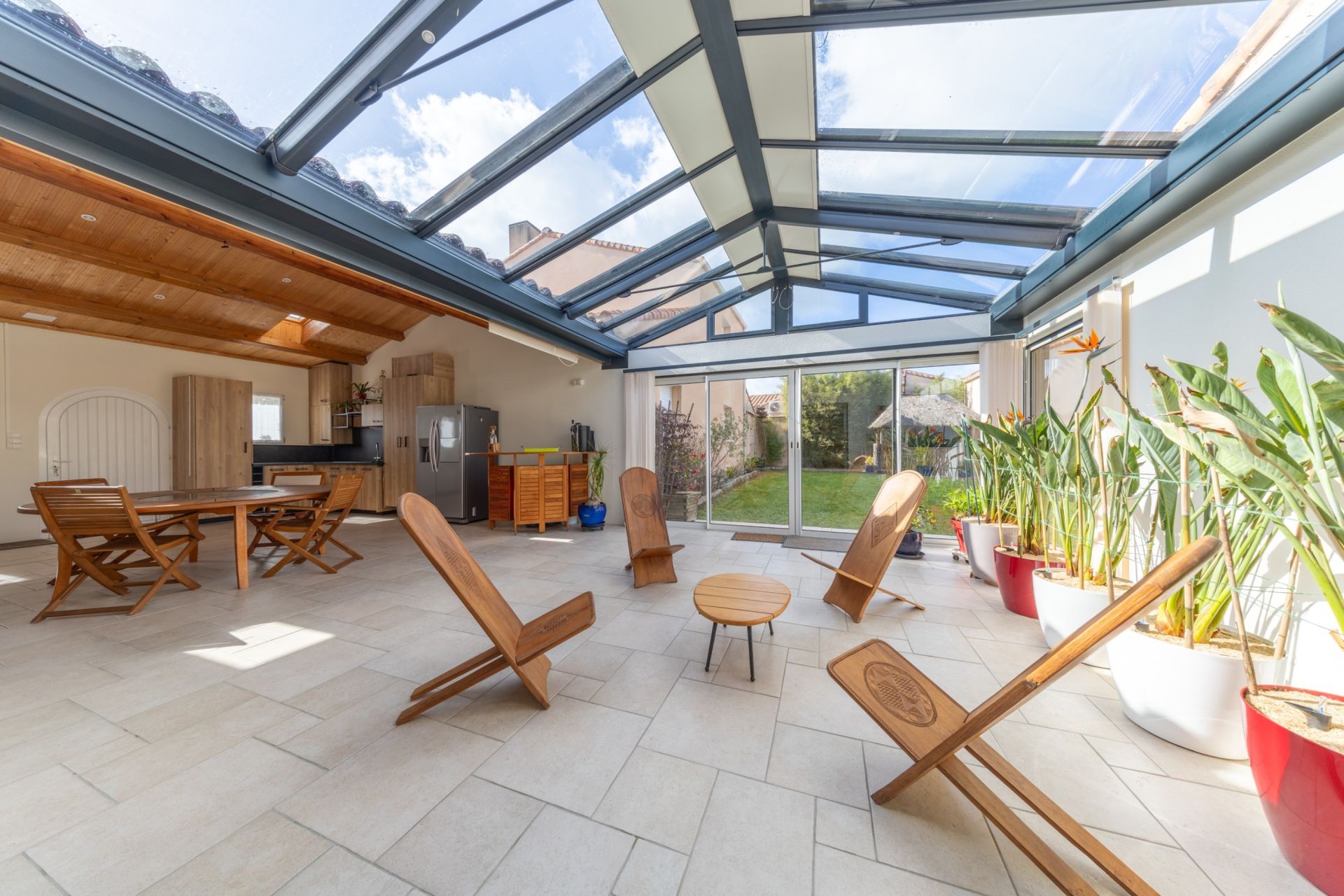 luxury house 11 Rooms for sale on JARD SUR MER (85520)