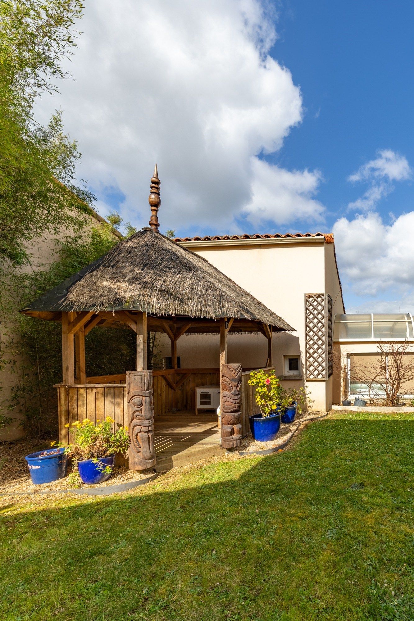 luxury house 11 Rooms for sale on JARD SUR MER (85520)