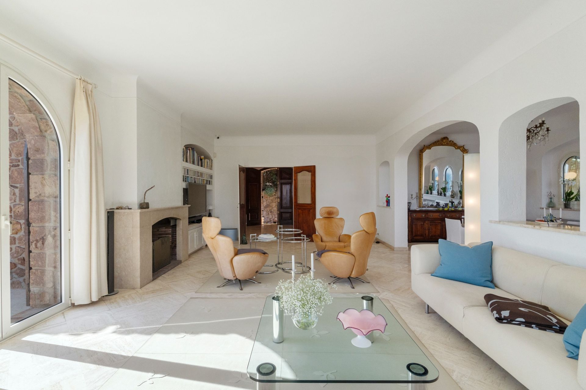 maison de maître 11 Pièces en vente sur THEOULE SUR MER (06590)