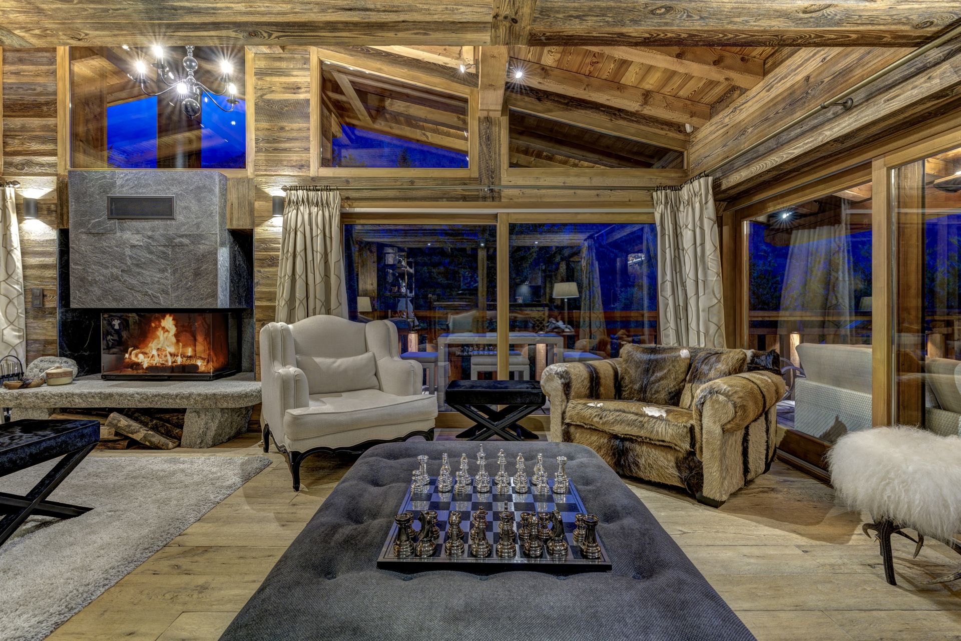 luxury chalet 14 Rooms for sale on CHAMONIX MONT BLANC (74400)