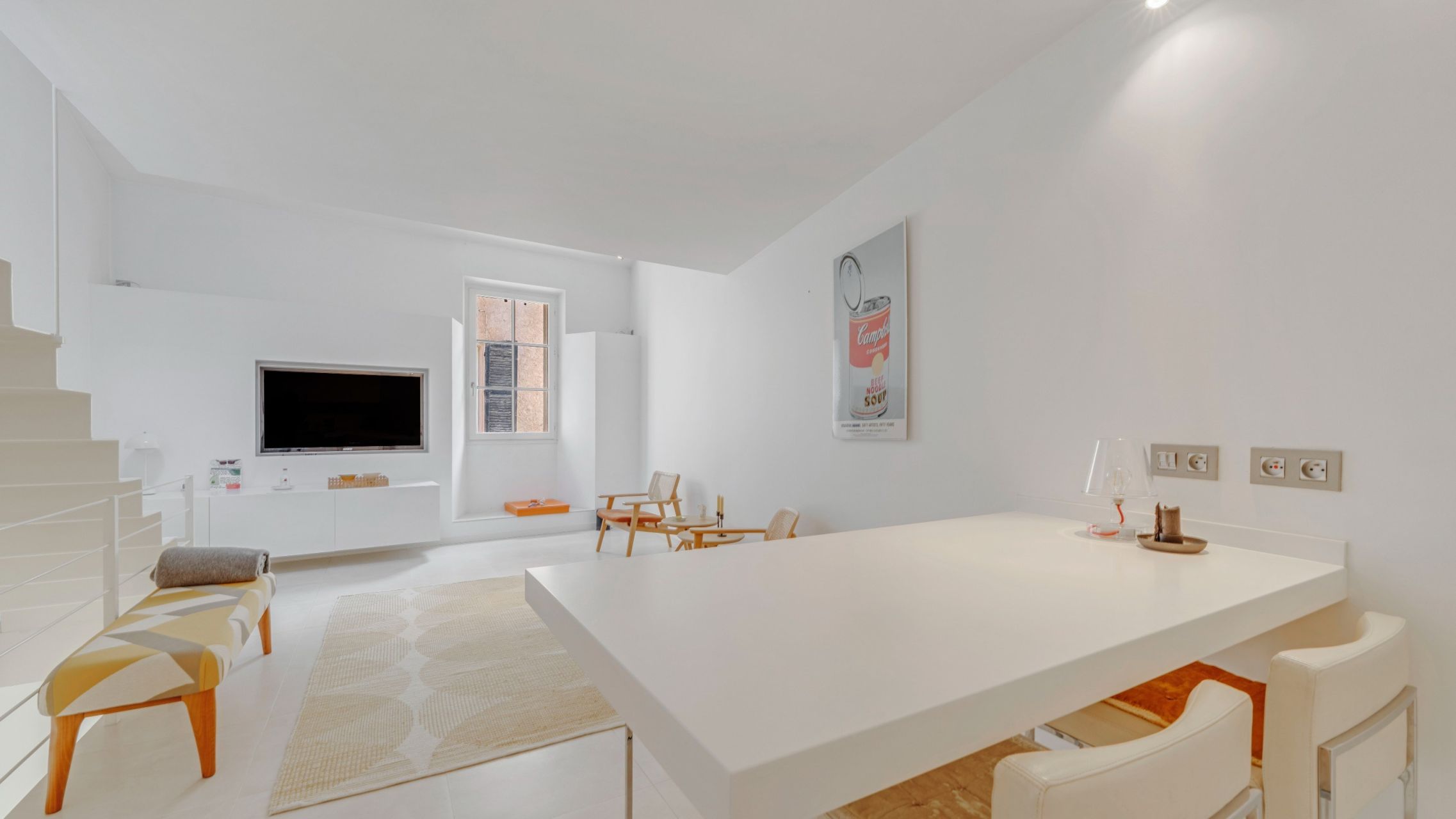 maison contemporaine 4 Pièces en vente sur ST TROPEZ (83990)