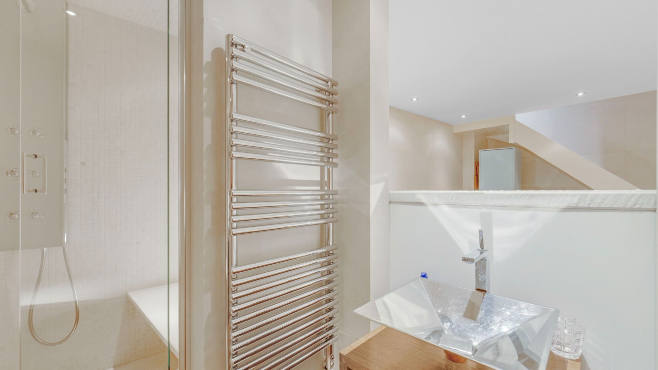 maison contemporaine 4 Pièces en vente sur ST TROPEZ (83990)