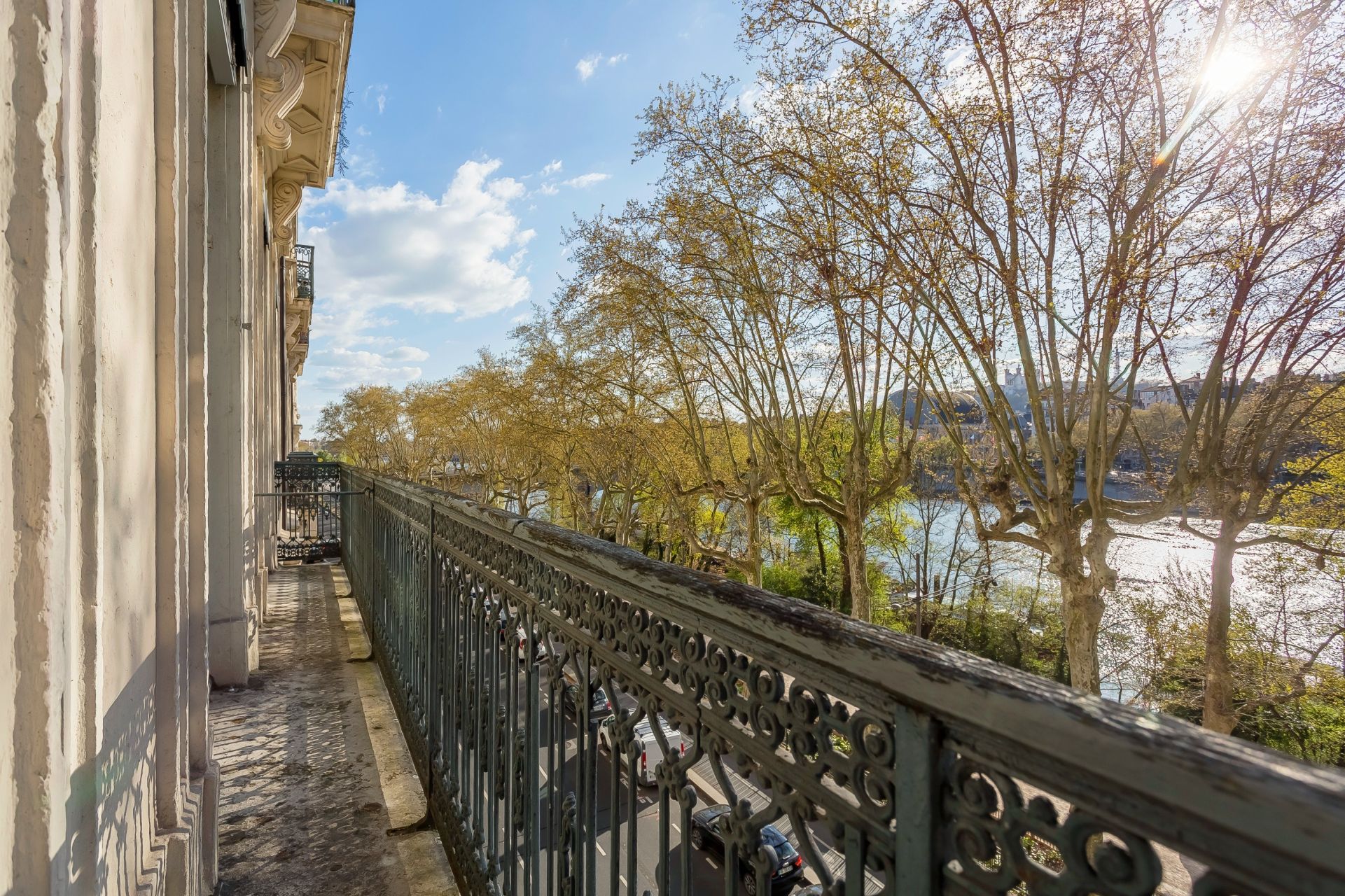 luxury apartment 4 Rooms for sale on LYON (69006)
