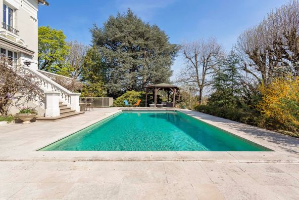 Sale Luxury house Caluire-et-Cuire 9&nbsp;Rooms 394&nbsp;m²