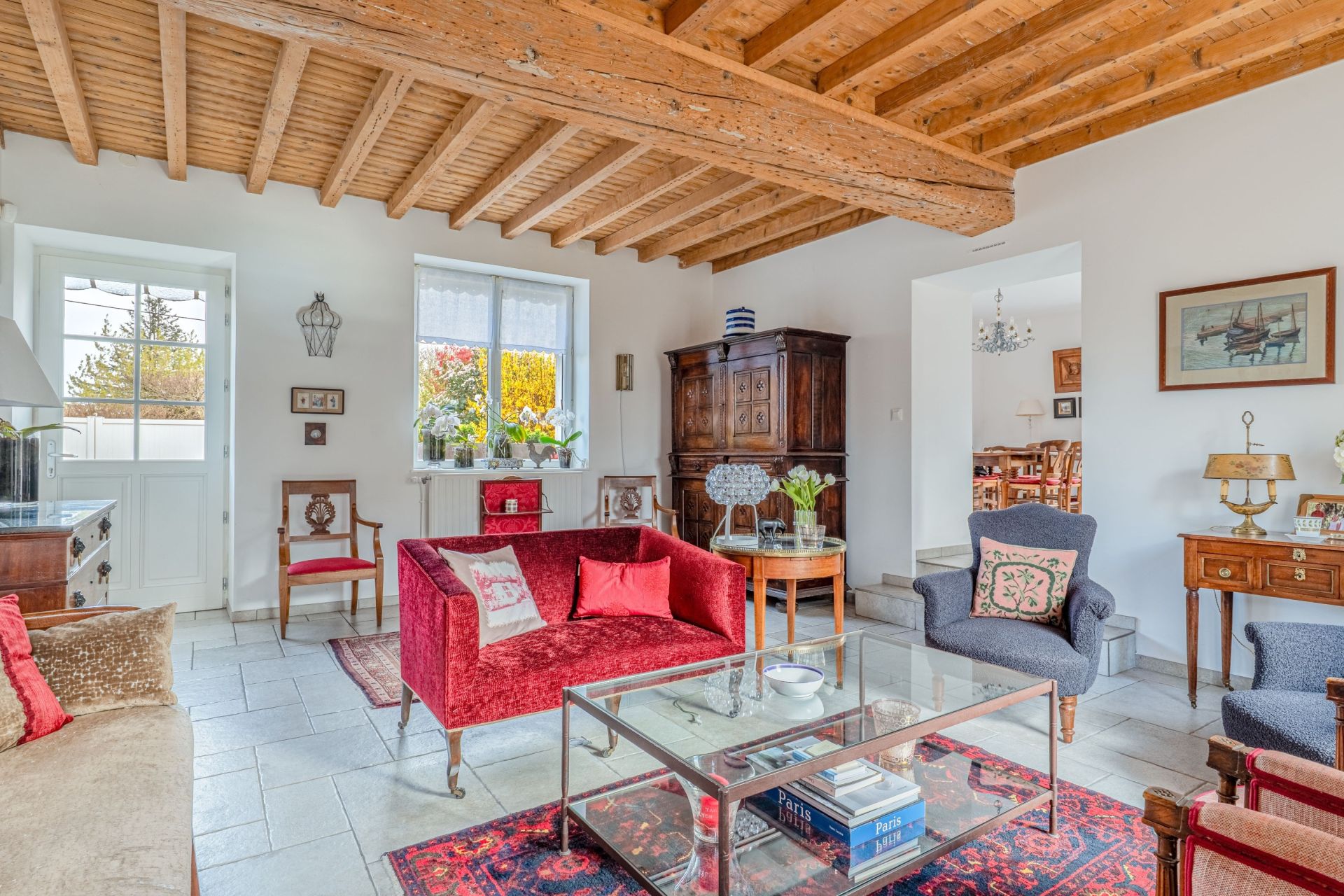 luxury house 8 Rooms for sale on CRAPONNE (69290)