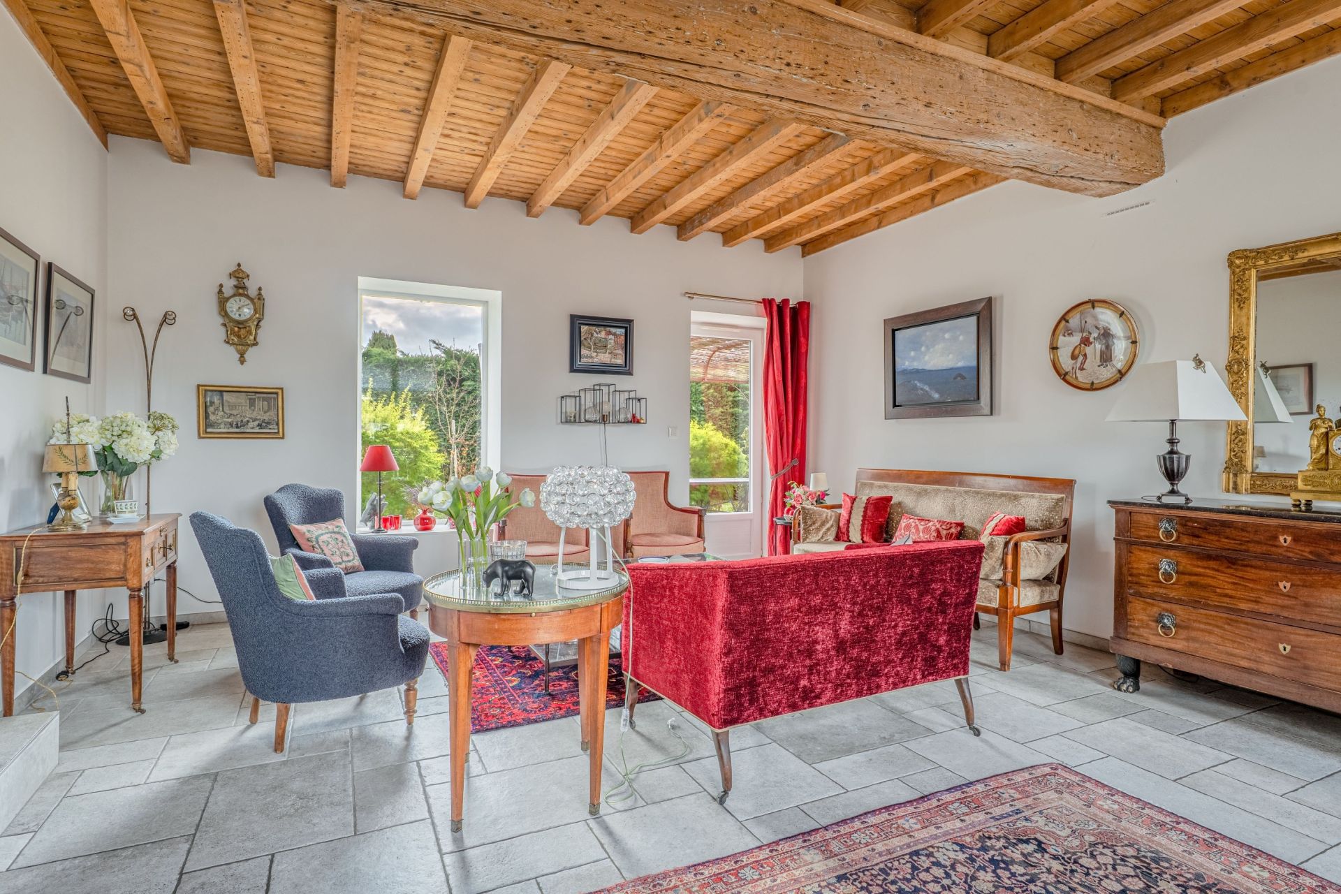 luxury house 8 Rooms for sale on CRAPONNE (69290)