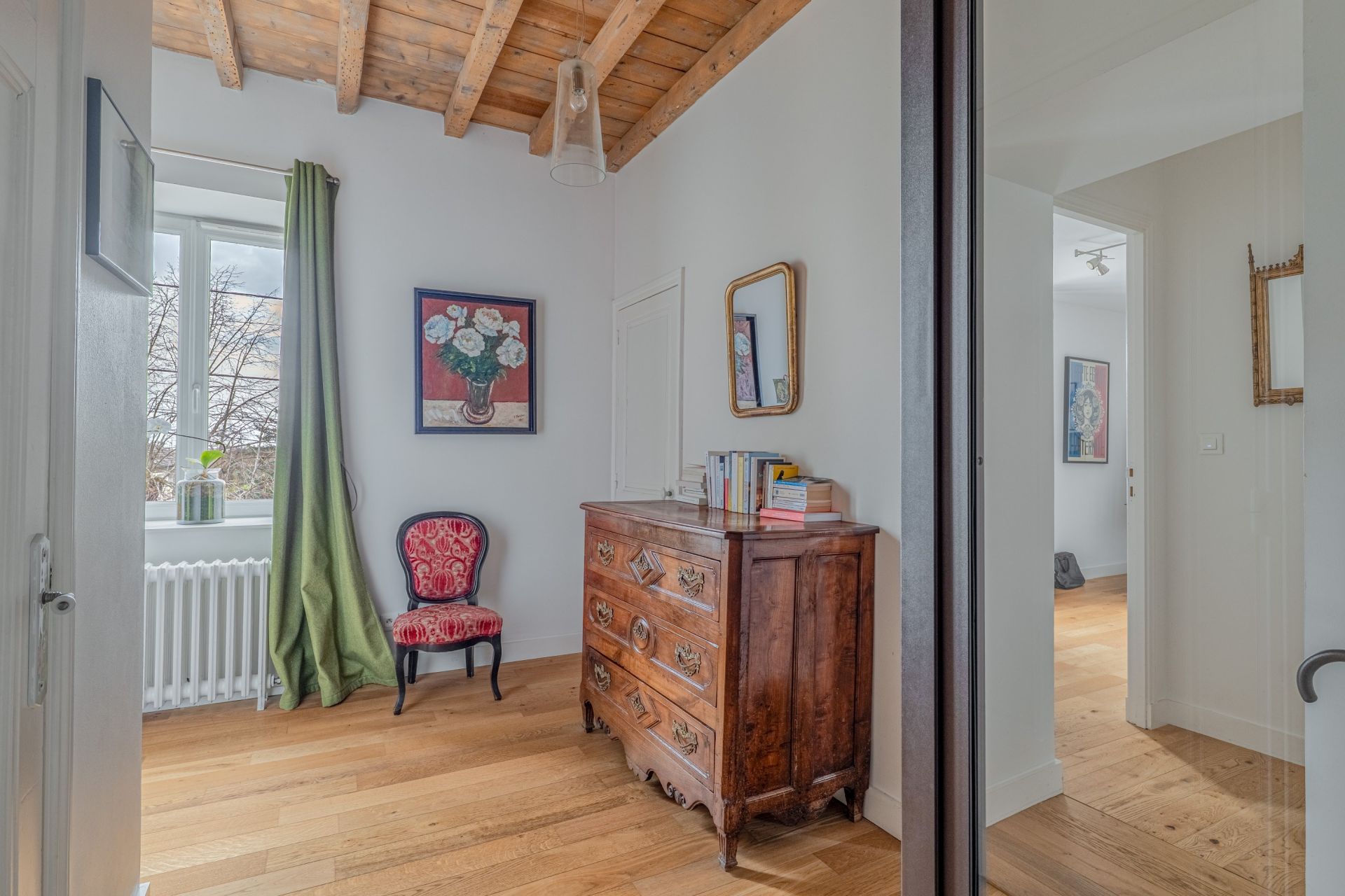 luxury house 8 Rooms for sale on CRAPONNE (69290)