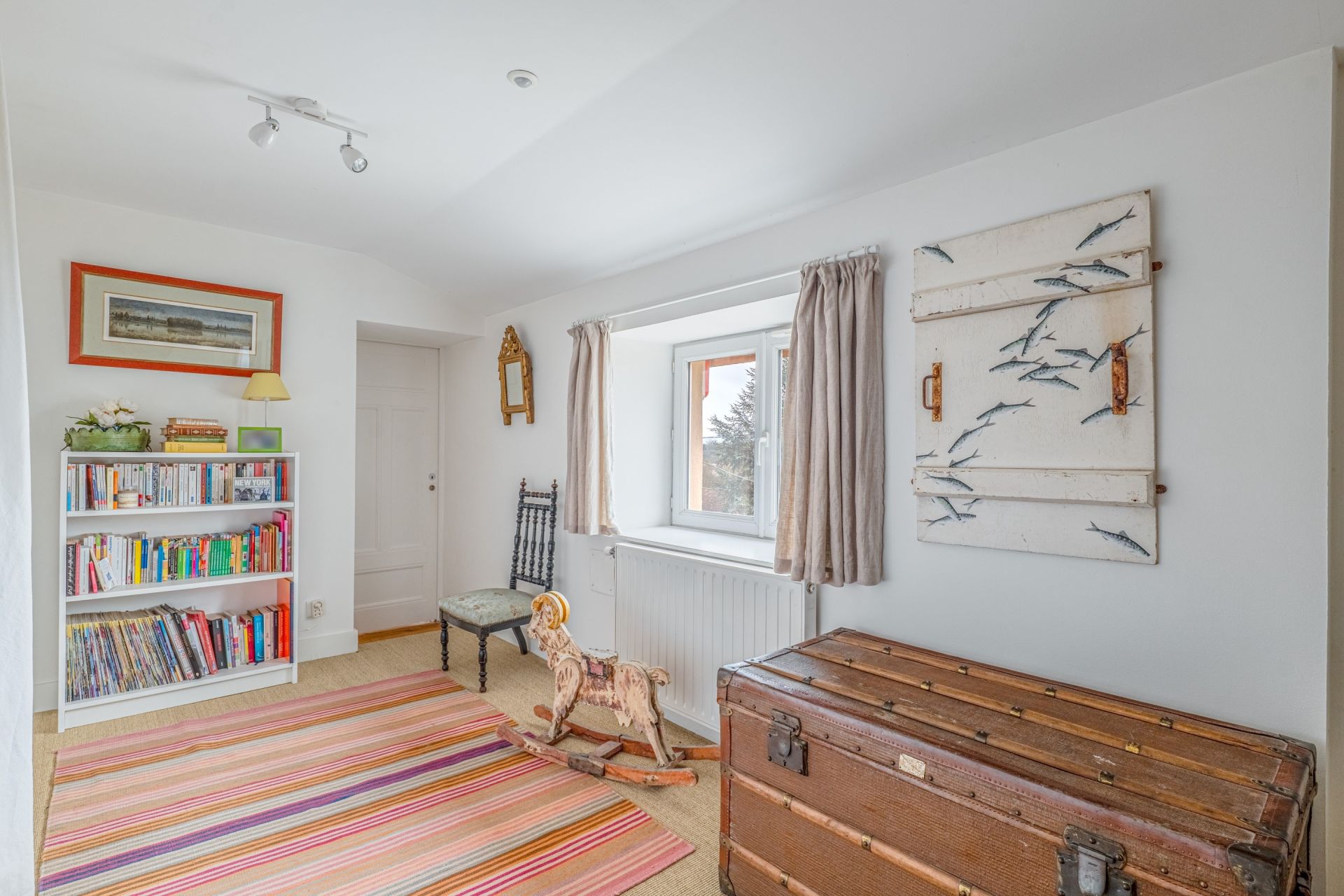 luxury house 8 Rooms for sale on CRAPONNE (69290)