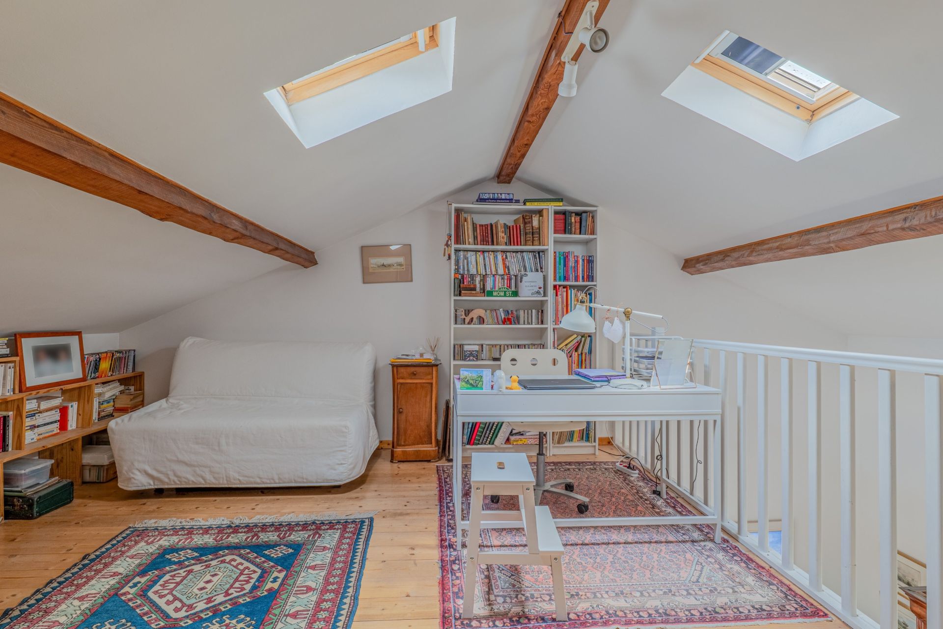 luxury house 8 Rooms for sale on CRAPONNE (69290)
