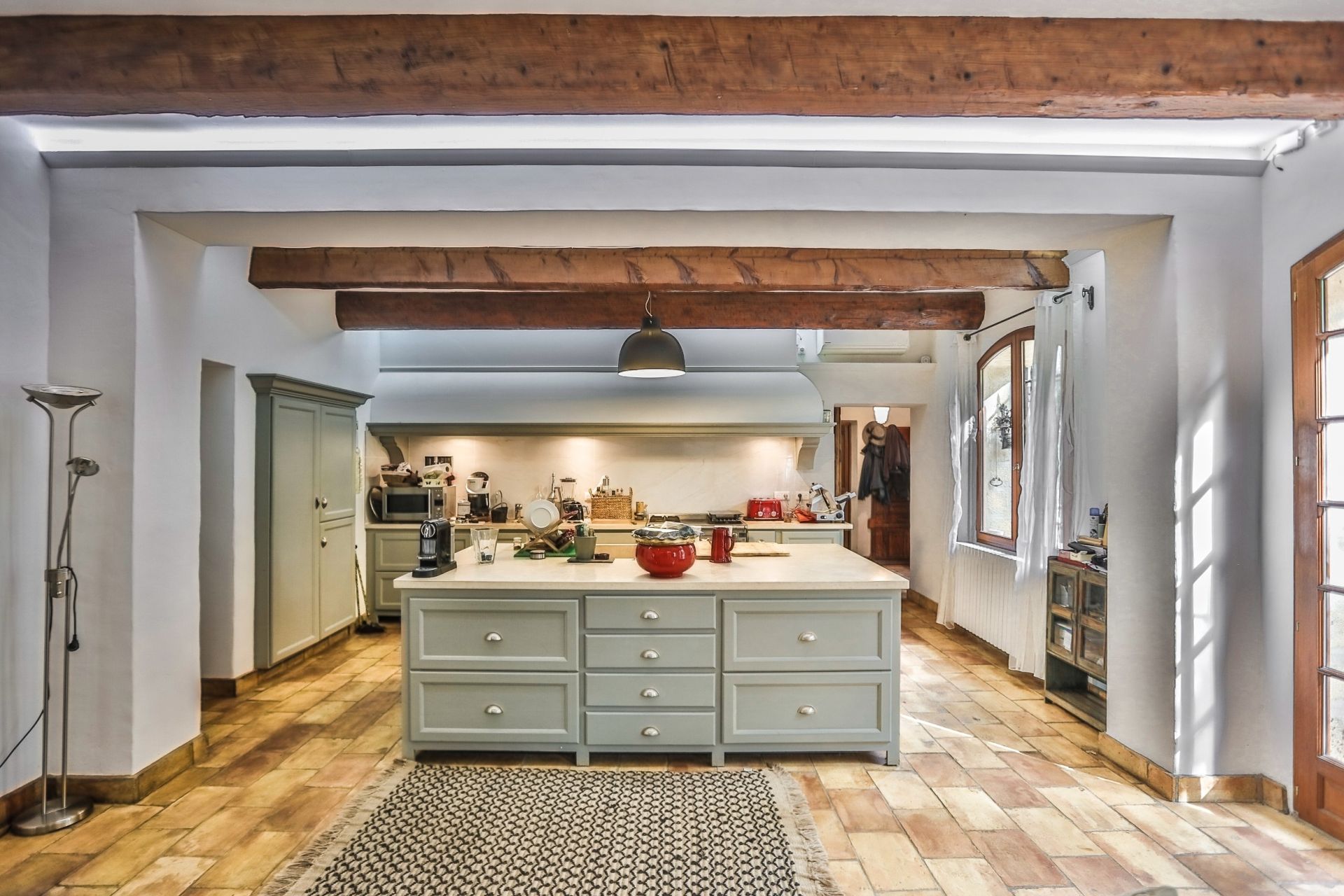luxury house 15 Rooms for sale on CHATEAUNEUF DU PAPE (84230)