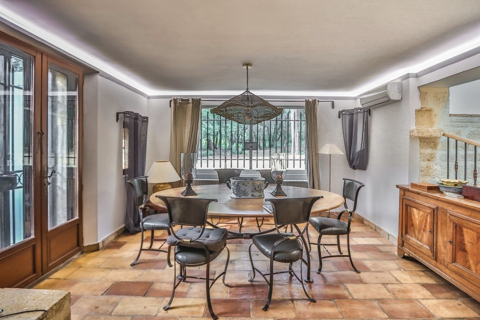 luxury house 15 Rooms for sale on CHATEAUNEUF DU PAPE (84230)