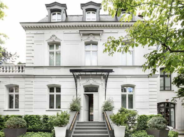 Sale Mansion (hôtel particulier) Paris 16 12&nbsp;Rooms 600&nbsp;m²