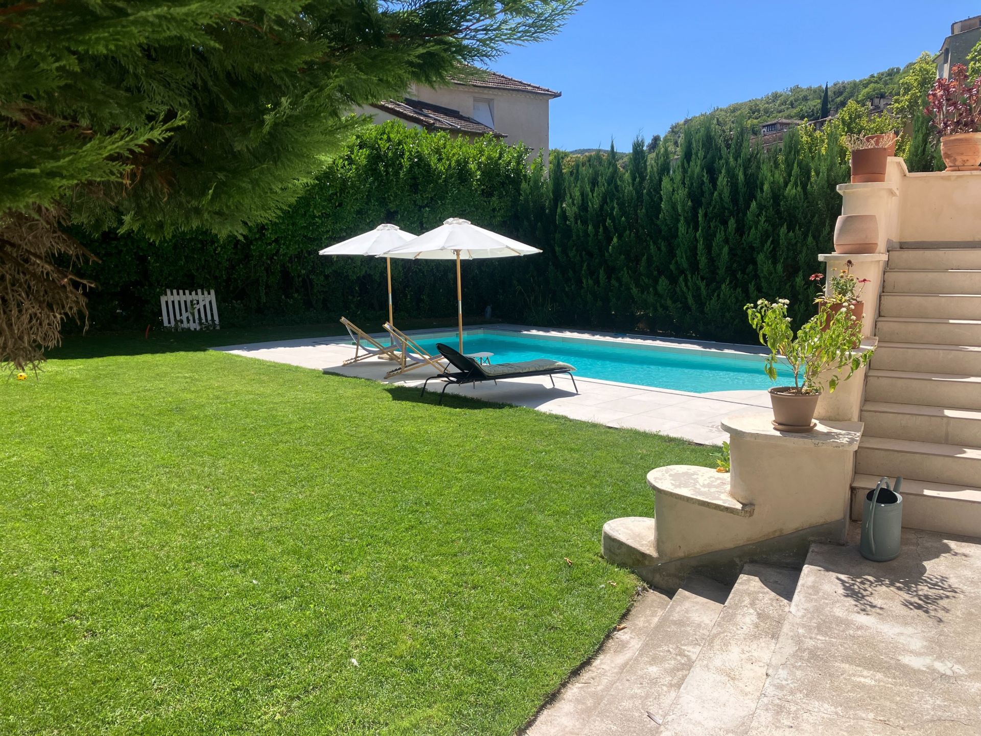 luxury property 5 Rooms for sale on MONTPELLIER (34000)