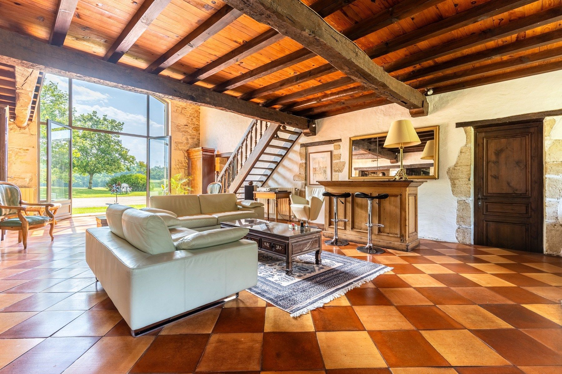 luxury house 7 Rooms for sale on BAZAS (33430)