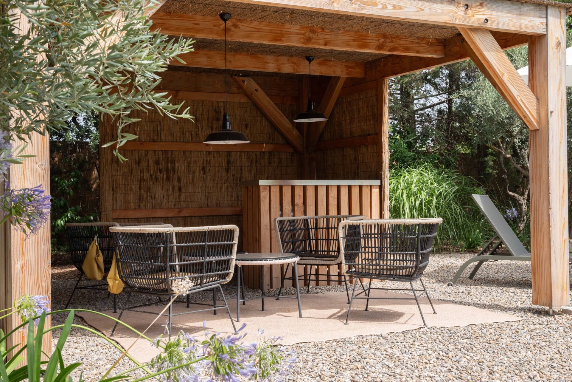 luxury house 7 Rooms for sale on EYGALIERES (13810)