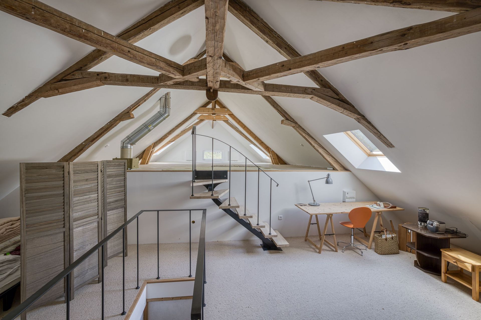 luxury house 9 Rooms for sale on ALLONZIER LA CAILLE (74350)