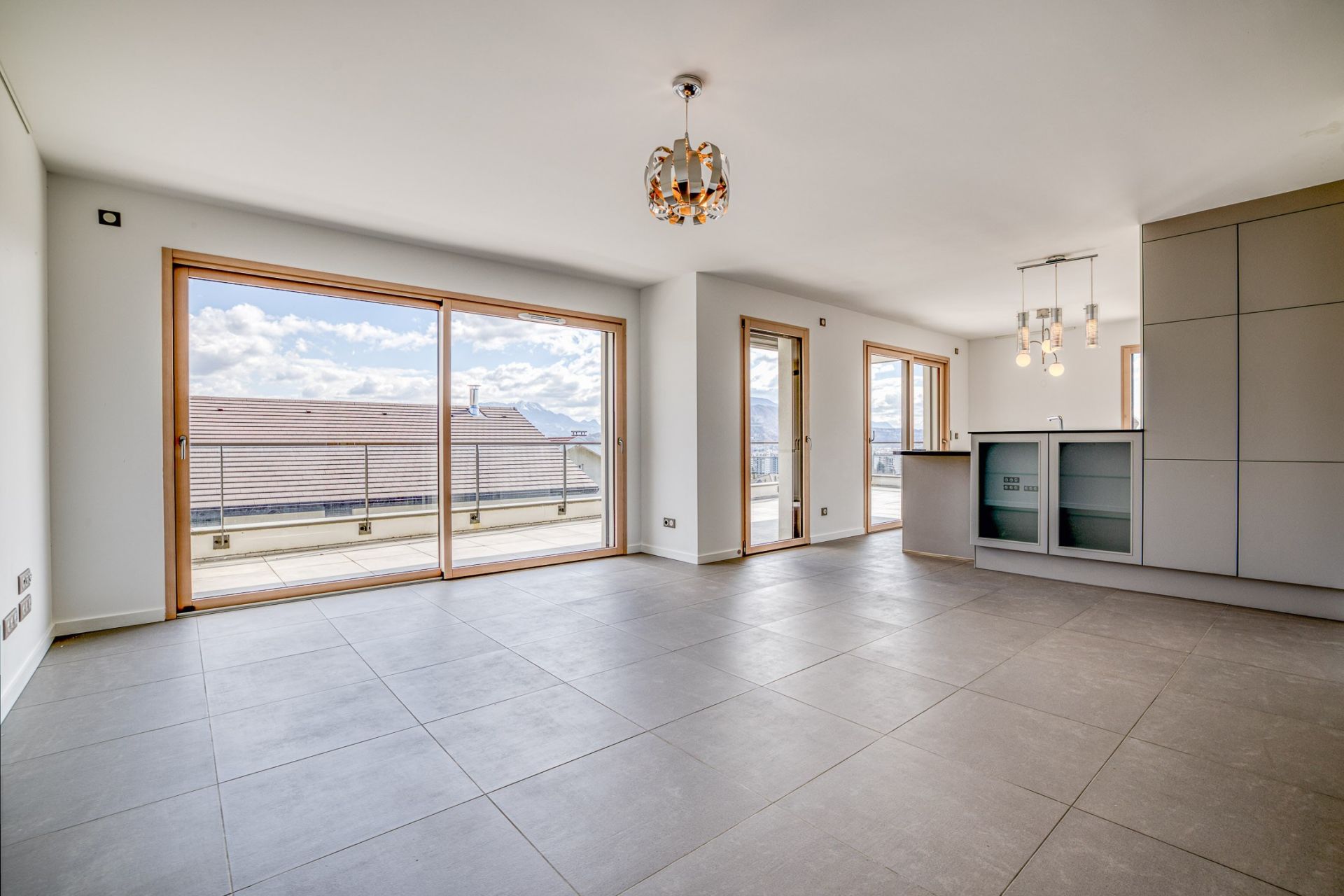 luxury apartment 5 Rooms for sale on ANNECY LE VIEUX (74940)