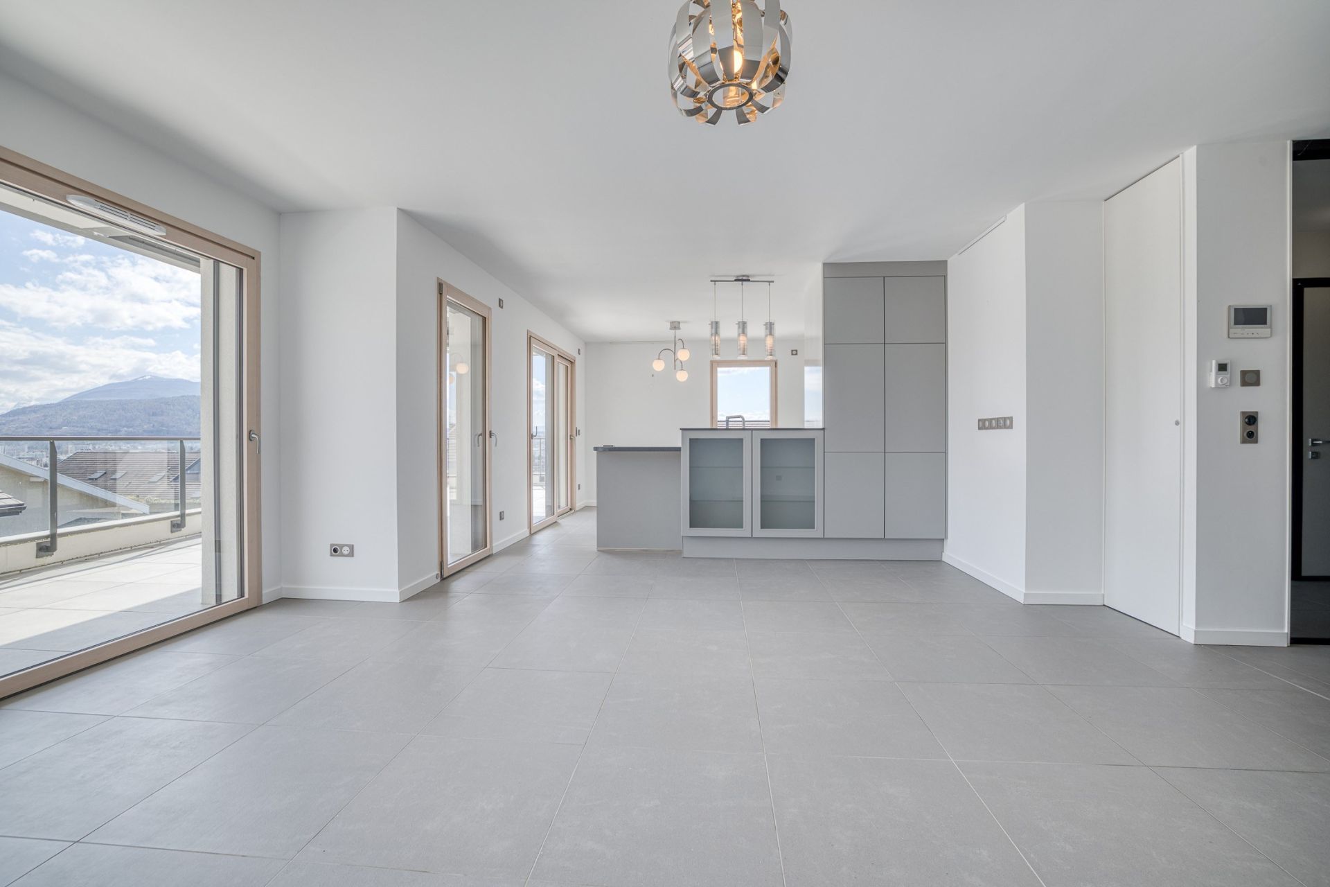 luxury apartment 5 Rooms for sale on ANNECY LE VIEUX (74940)