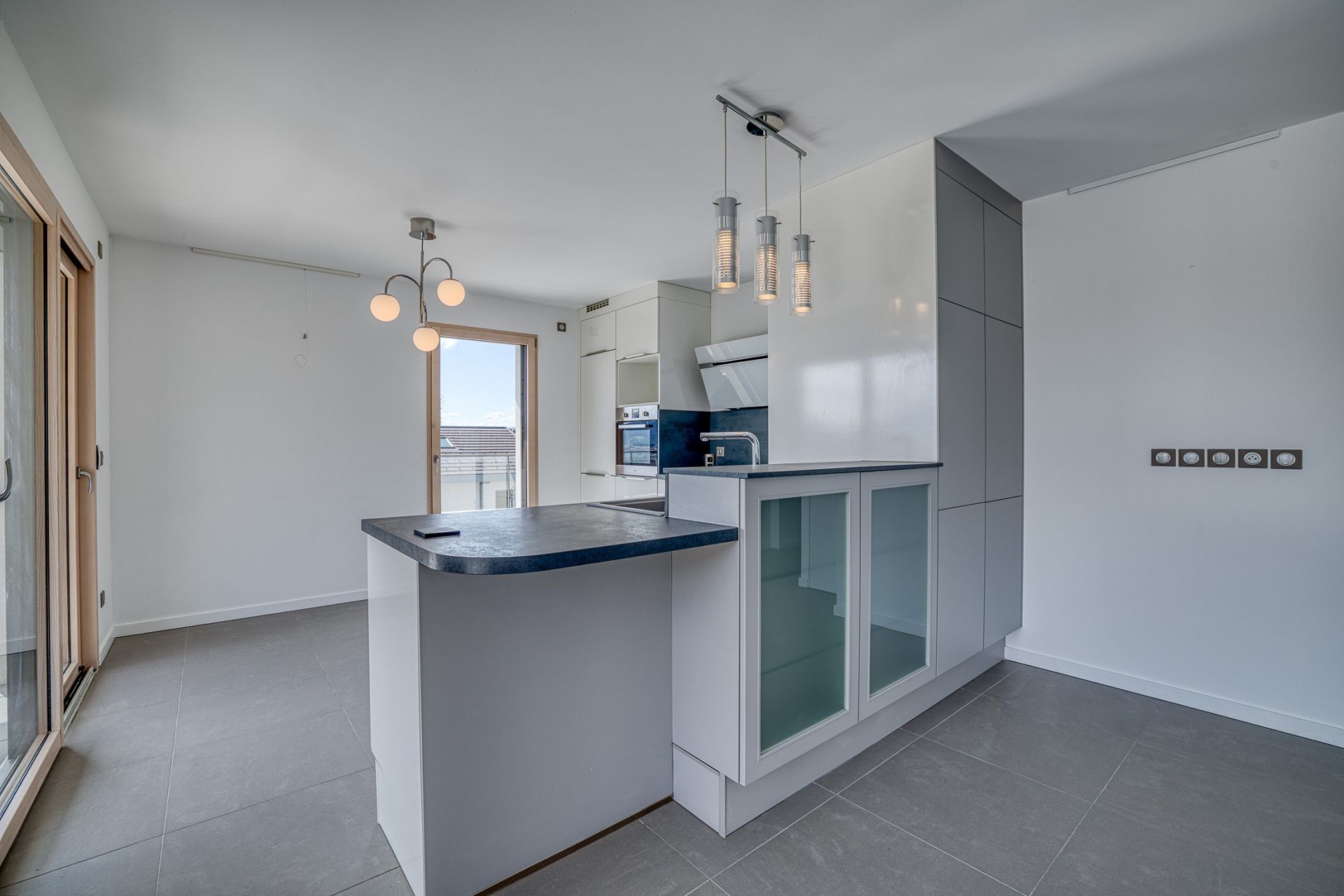 luxury apartment 5 Rooms for sale on ANNECY LE VIEUX (74940)