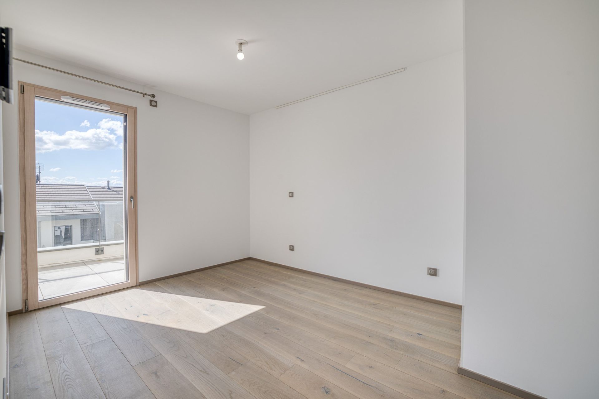 luxury apartment 5 Rooms for sale on ANNECY LE VIEUX (74940)