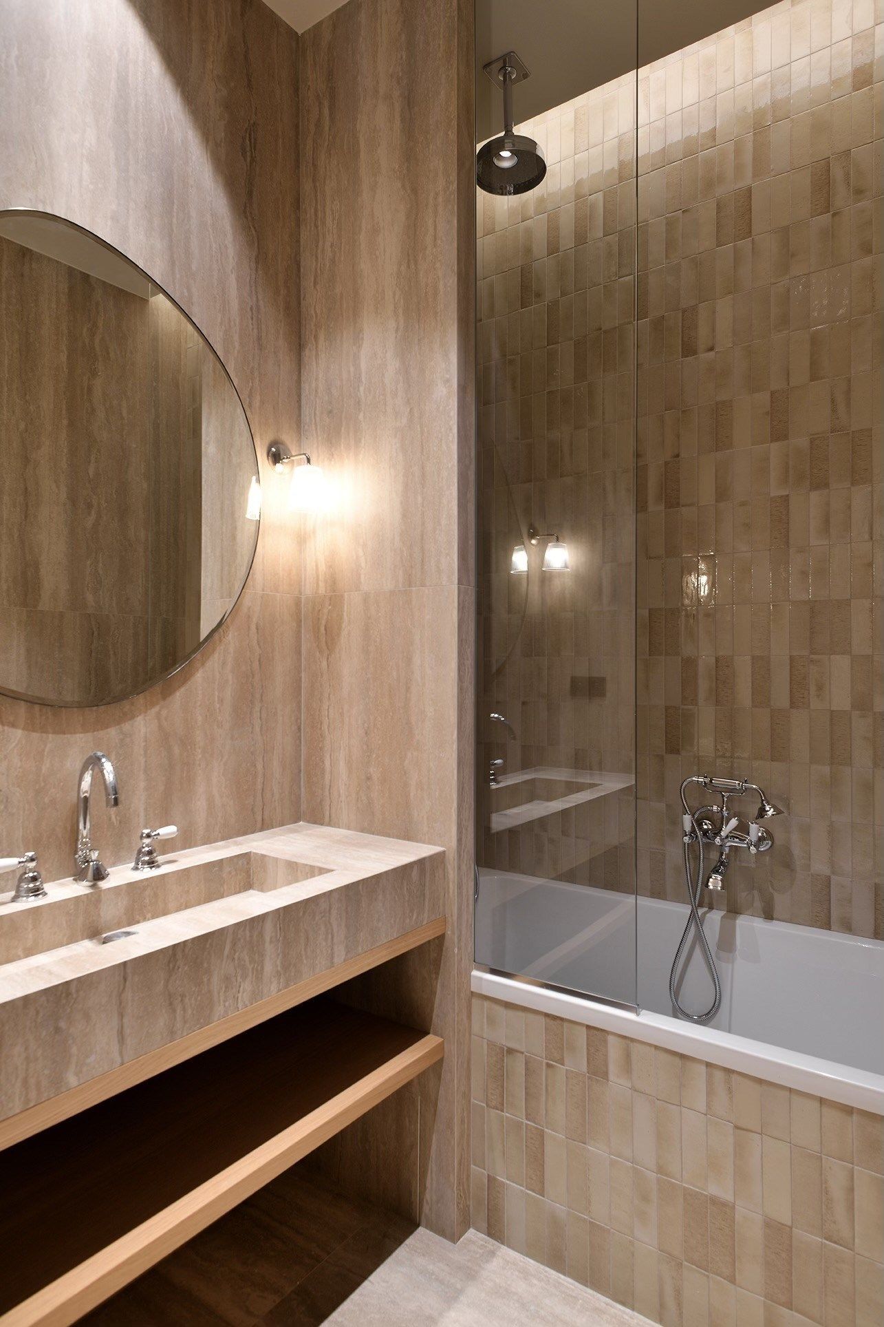 luxury apartment 4 Rooms for sale on LYON (69006)