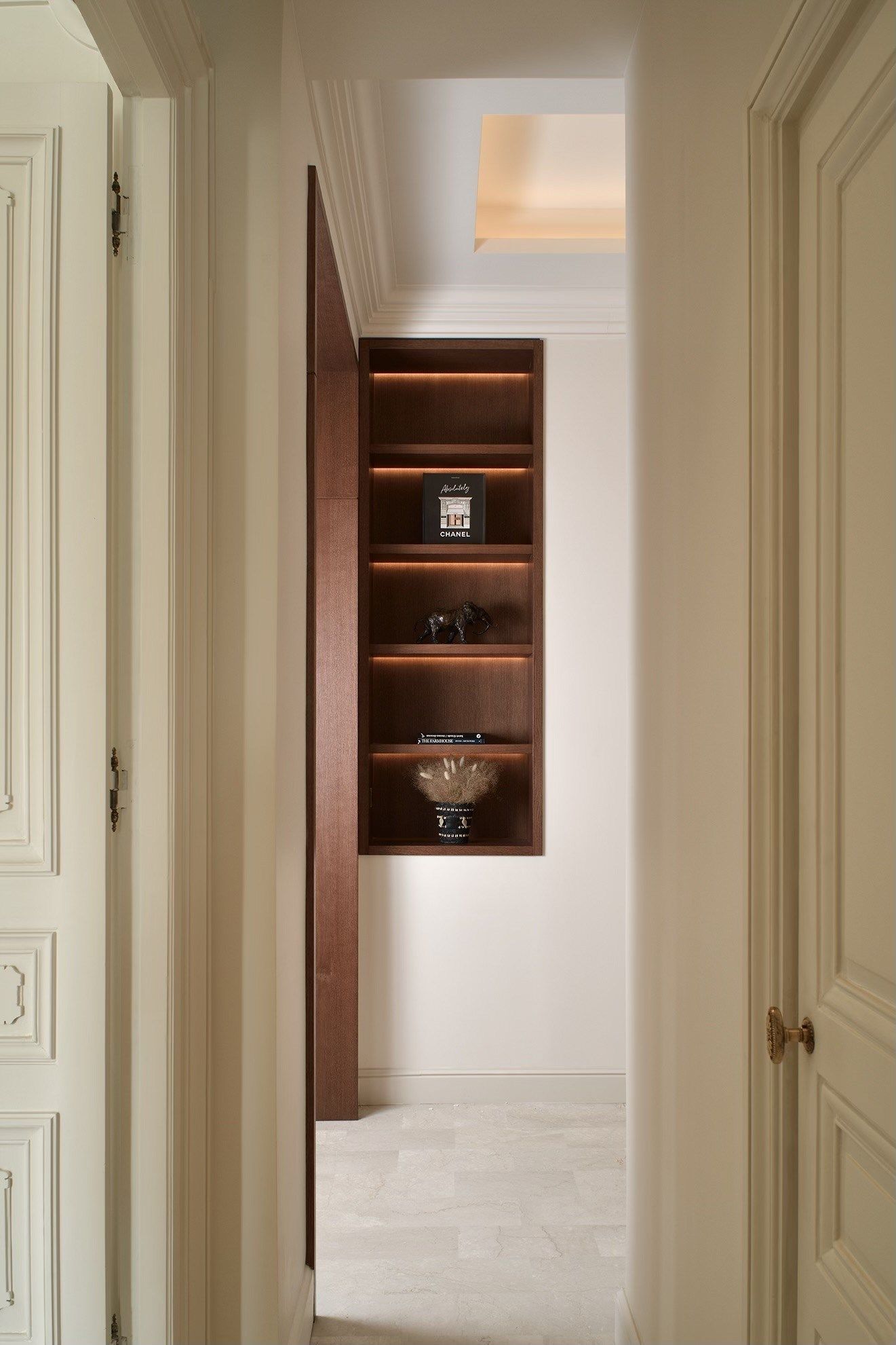 luxury apartment 4 Rooms for sale on LYON (69006)