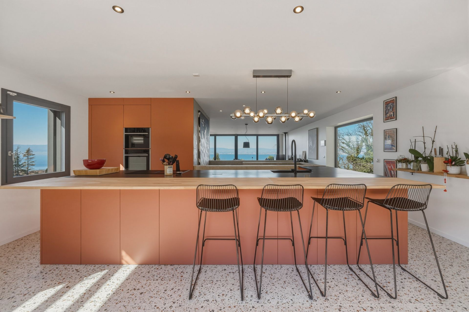 luxury house 6 Rooms for sale on EVIAN LES BAINS (74500)