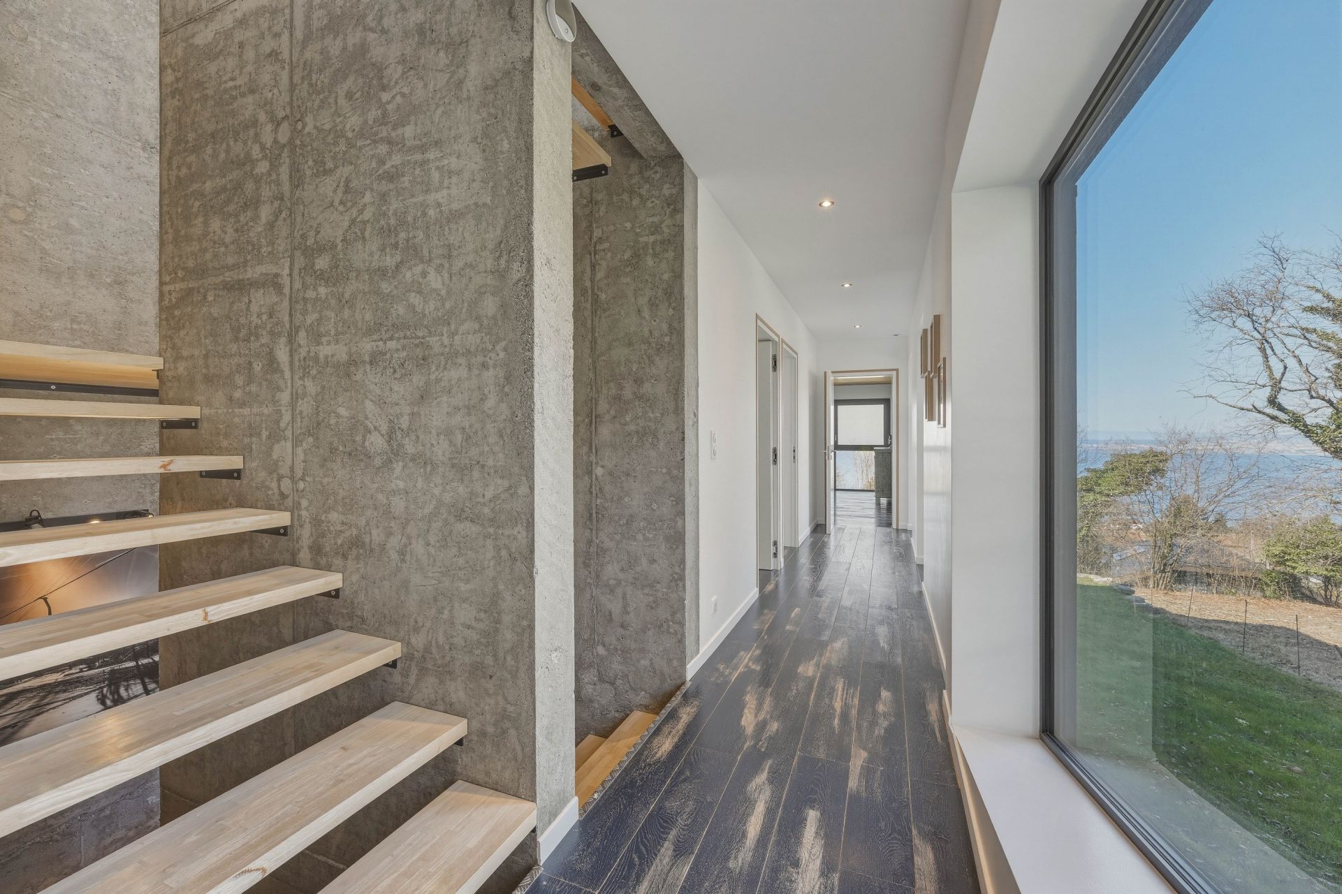 luxury house 6 Rooms for sale on EVIAN LES BAINS (74500)
