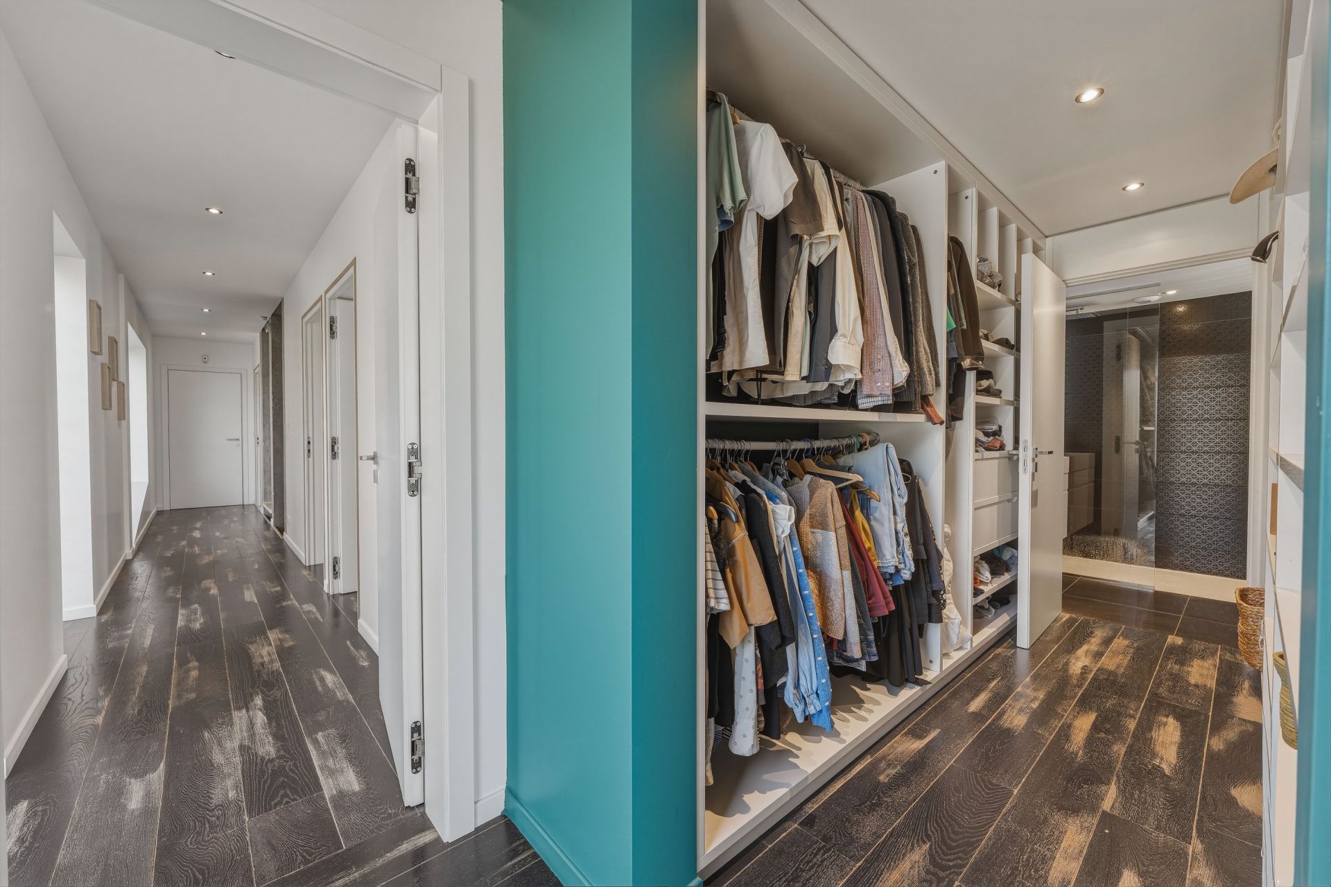 luxury house 6 Rooms for sale on EVIAN LES BAINS (74500)