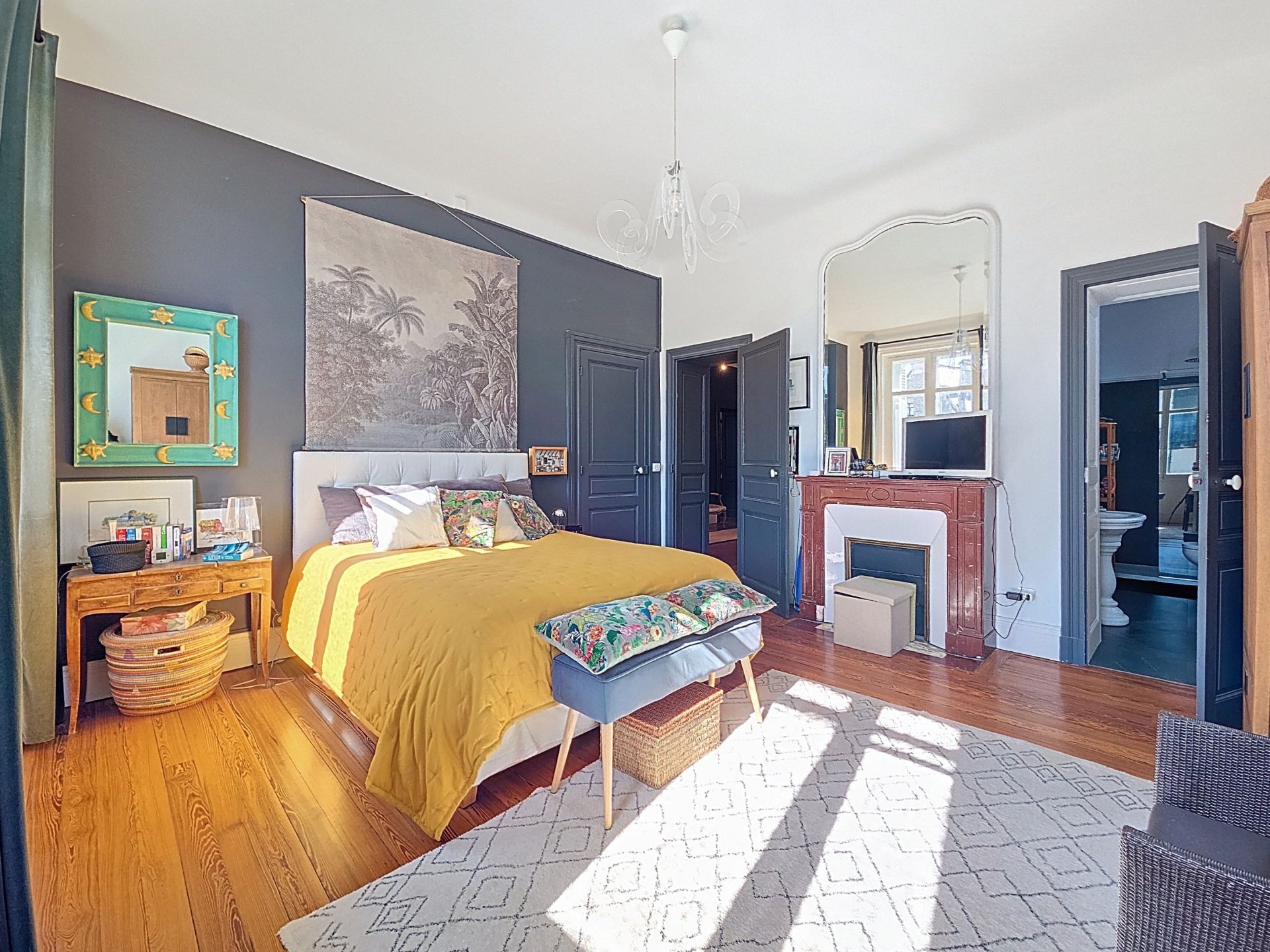 luxury apartment 5 Rooms for sale on BIARRITZ (64200)