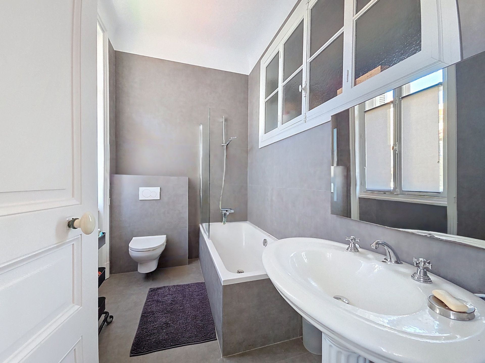 luxury apartment 5 Rooms for sale on BIARRITZ (64200)