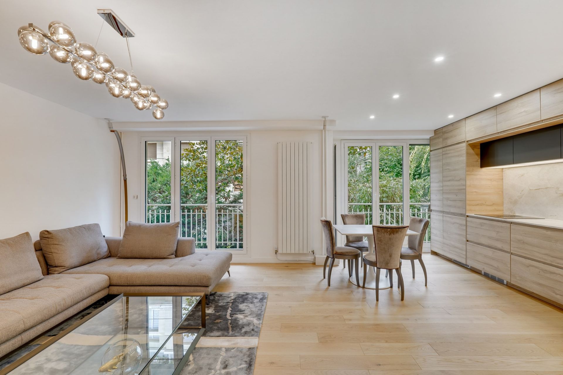 luxury apartment 4 Rooms for sale on NEUILLY SUR SEINE (92200)