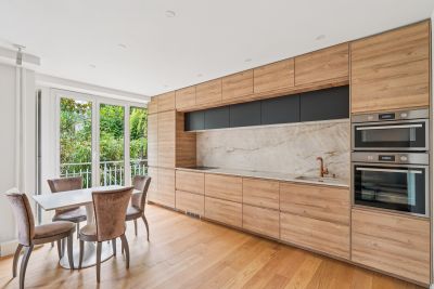 Sale Luxury apartment Neuilly-sur-Seine 4&nbsp;Rooms 98&nbsp;m²