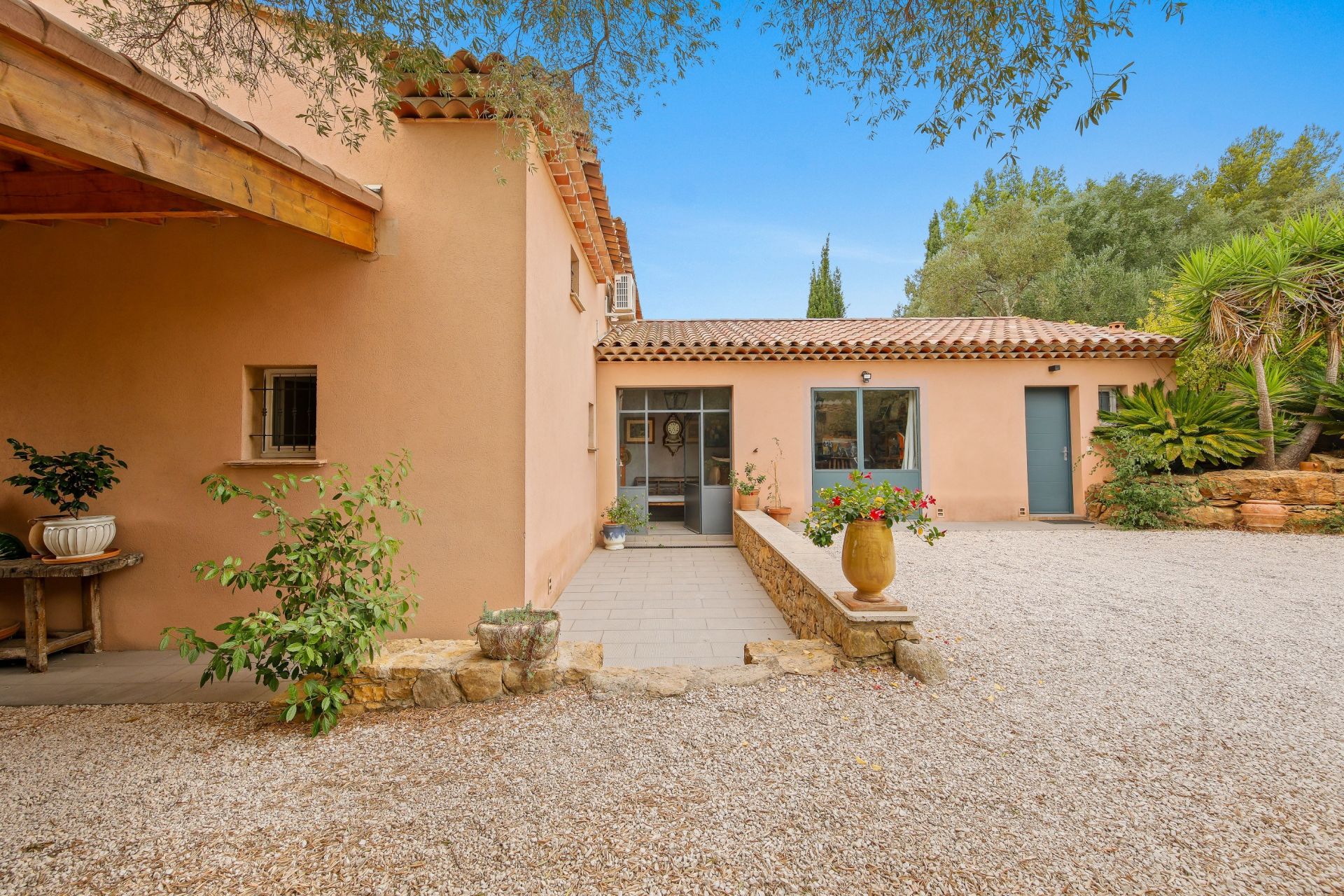 maison provençale de luxe 7 Pièces en vente sur LA CADIERE D AZUR (83740)