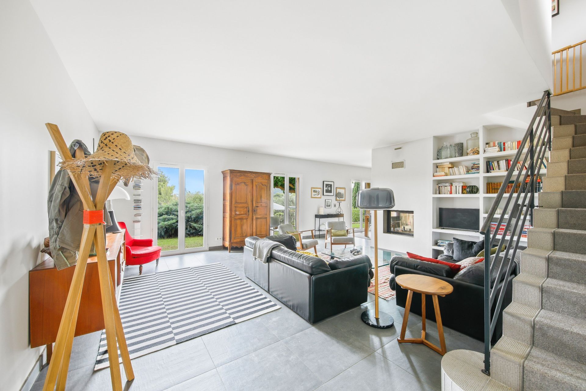 maison provençale de luxe 7 Pièces en vente sur LA CADIERE D AZUR (83740)