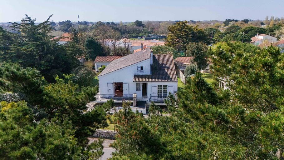 maison de luxe 10 Pièces en vente sur LA BREE LES BAINS (17840)