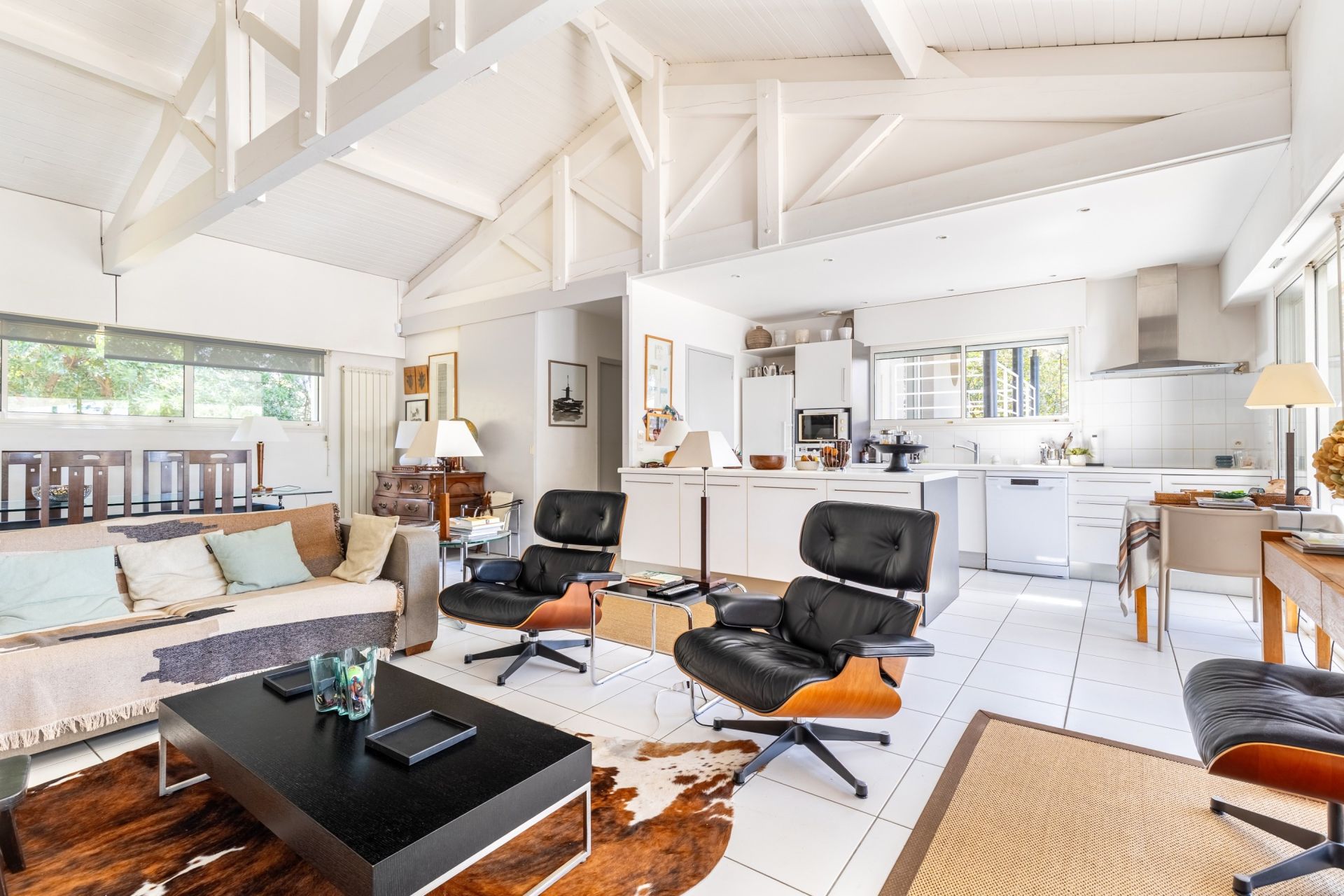 luxury house 6 Rooms for sale on PYLA SUR MER (33115)