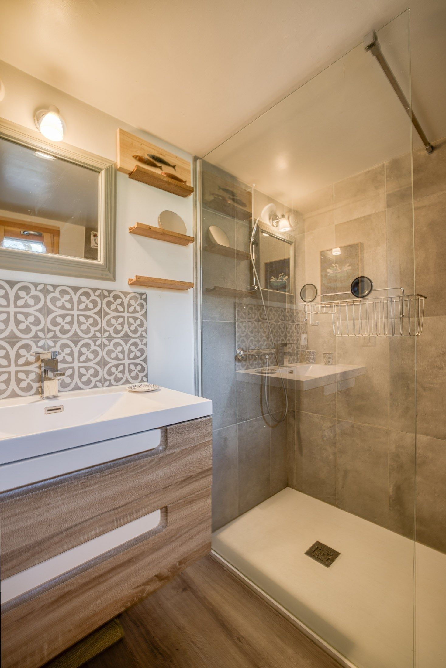 luxury apartment 4 Rooms for sale on MANIGOD (74230)
