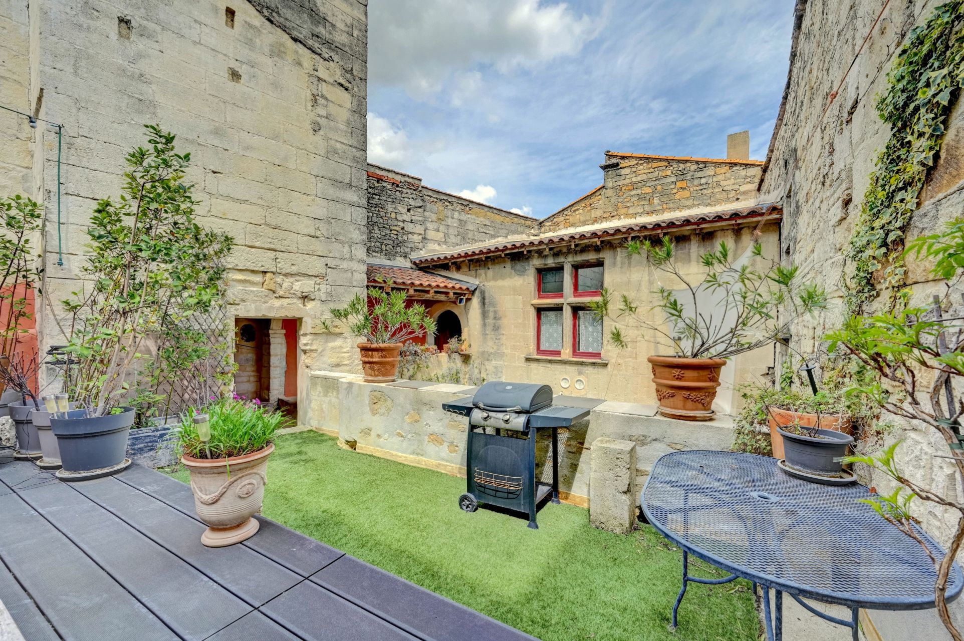 maison de luxe 6 Pièces en vente sur VALLABREGUES (30300)