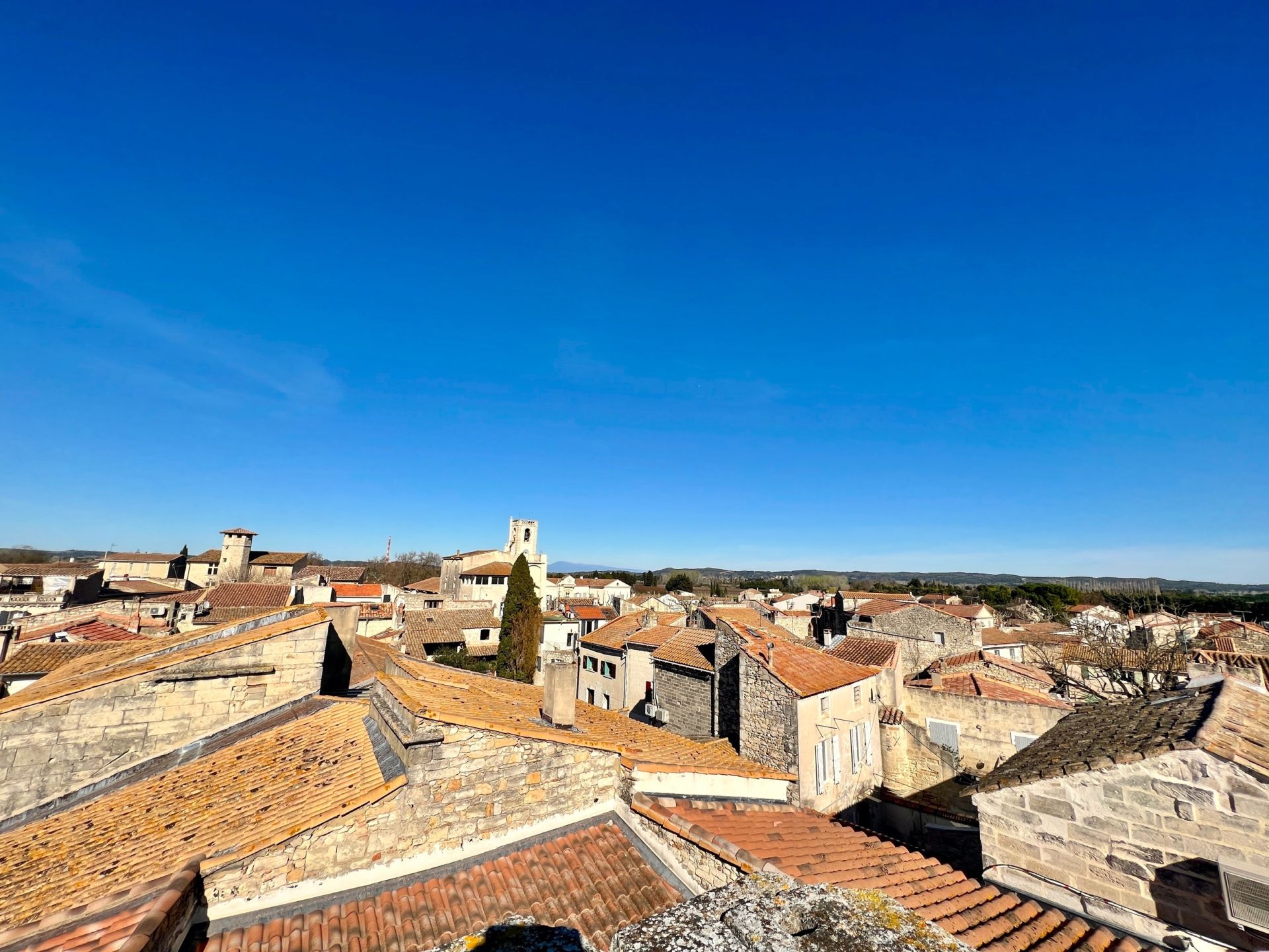 luxury house 6 Rooms for sale on VALLABREGUES (30300)