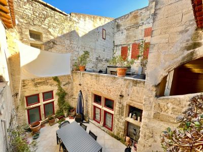 Vente Maison de luxe Vallabrègues 6&nbsp;Pièces 285&nbsp;m²