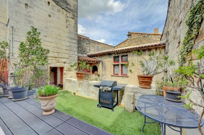 Vente Maison de luxe Vallabrègues 6&nbsp;Pièces 285&nbsp;m²