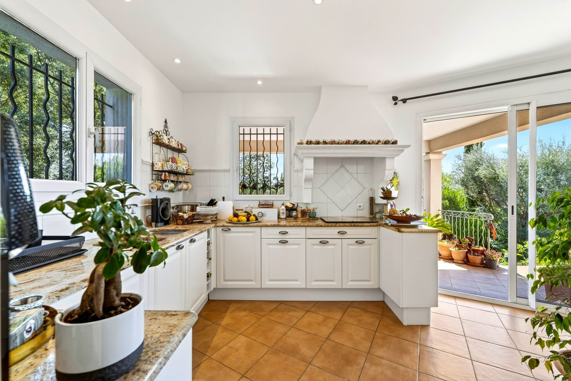 maison de luxe 6 Pièces en vente sur LA CADIERE D AZUR (83740)