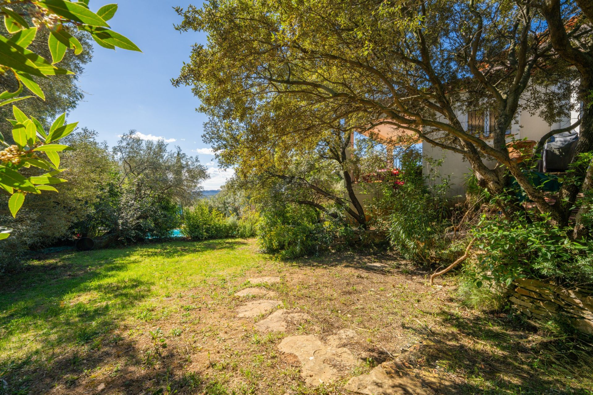 maison de luxe 6 Pièces en vente sur LA CADIERE D AZUR (83740)