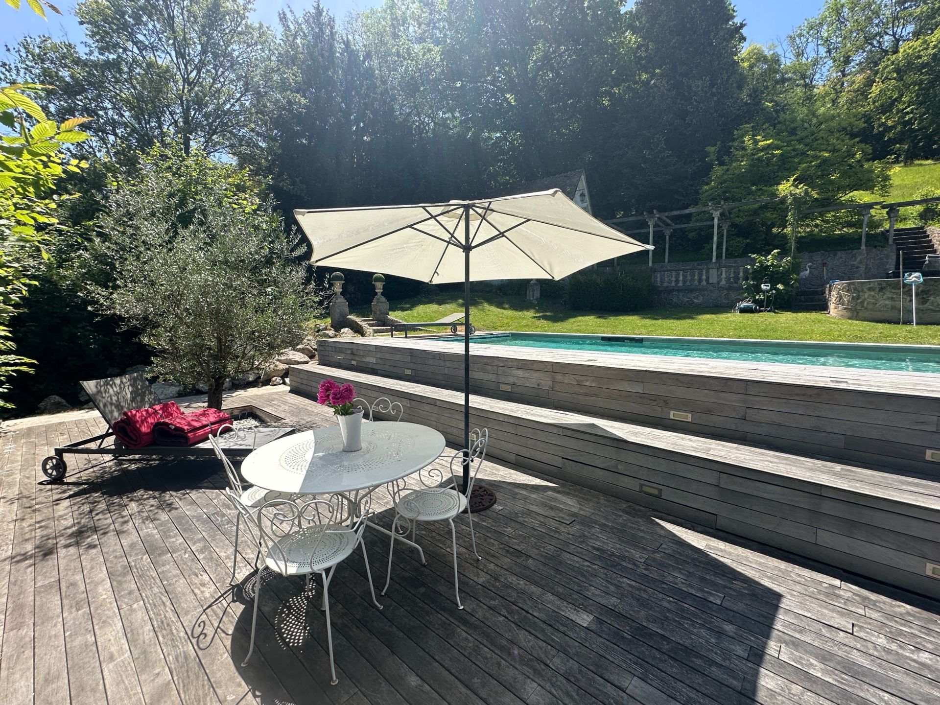 luxury house 11 Rooms for sale on SEPTEUIL (78790)